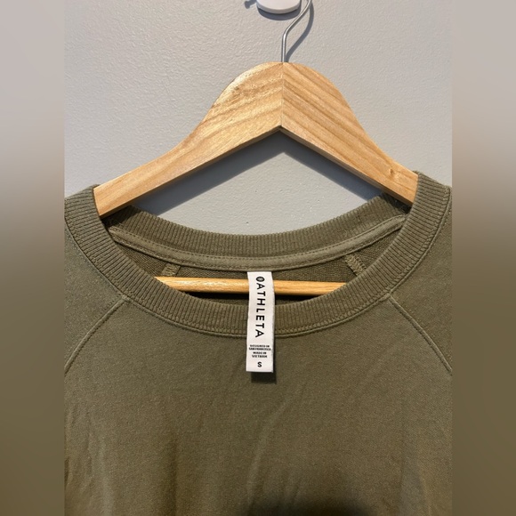 Athleta Mindset Long Sleeve Crewneck Pullover Small - Olive Green - Picture 6 of 11